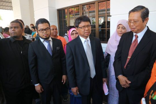 Bersalah fitnah Nizar, Pesuruhjaya Pas Perak diarah bayar RM200,000.